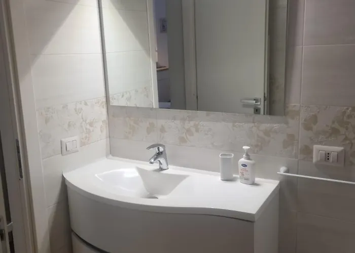 La Casetta Di Ely Bed & Breakfast 4*
